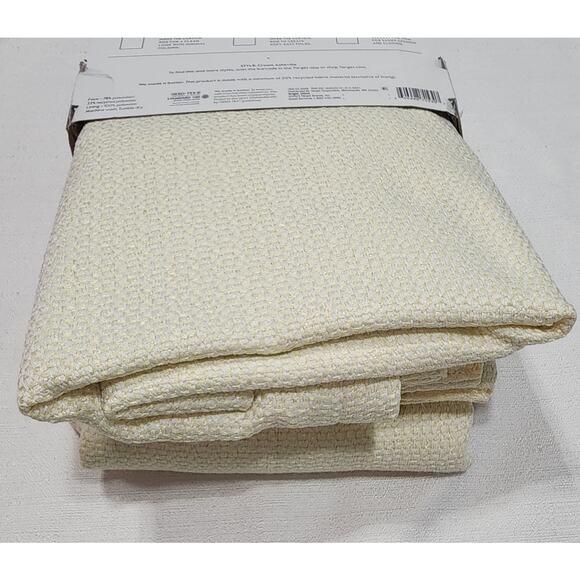 Threshold blackout curtain L 50'' x W 63'' cream Asheville - Picture 6 of 8